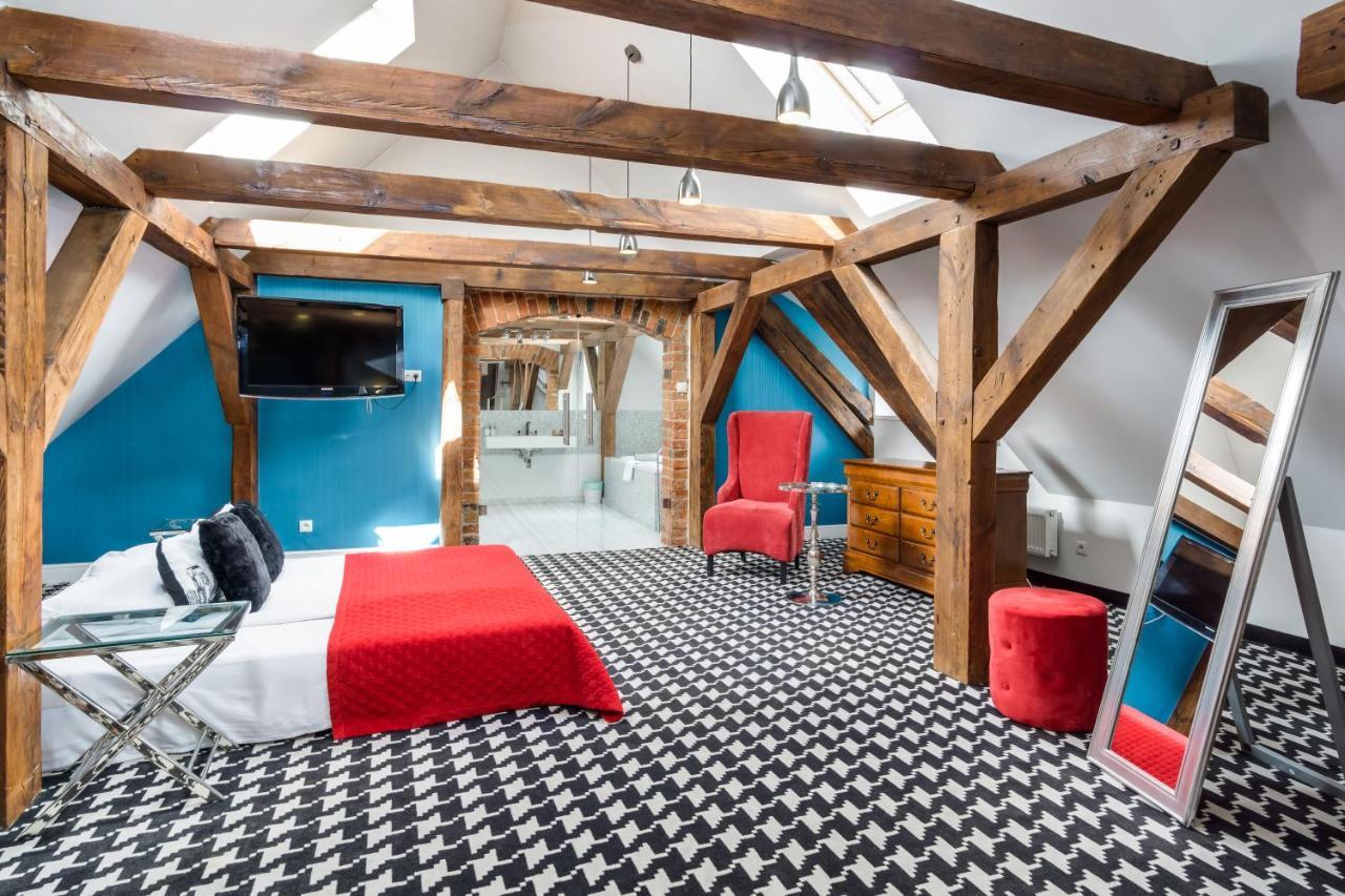 Hotel Kolegiacki Poznań Extérieur photo
