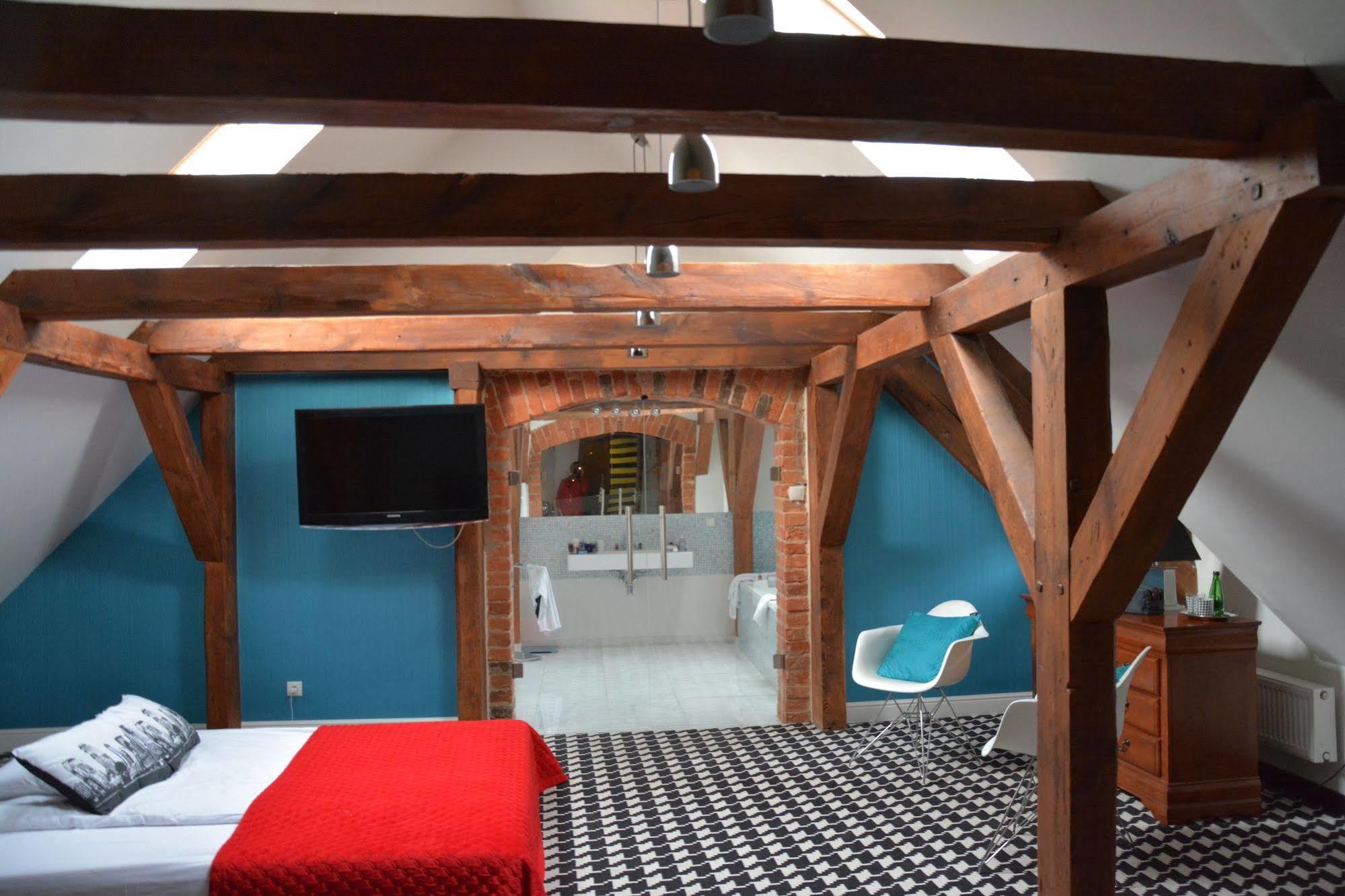 Hotel Kolegiacki Poznań Extérieur photo