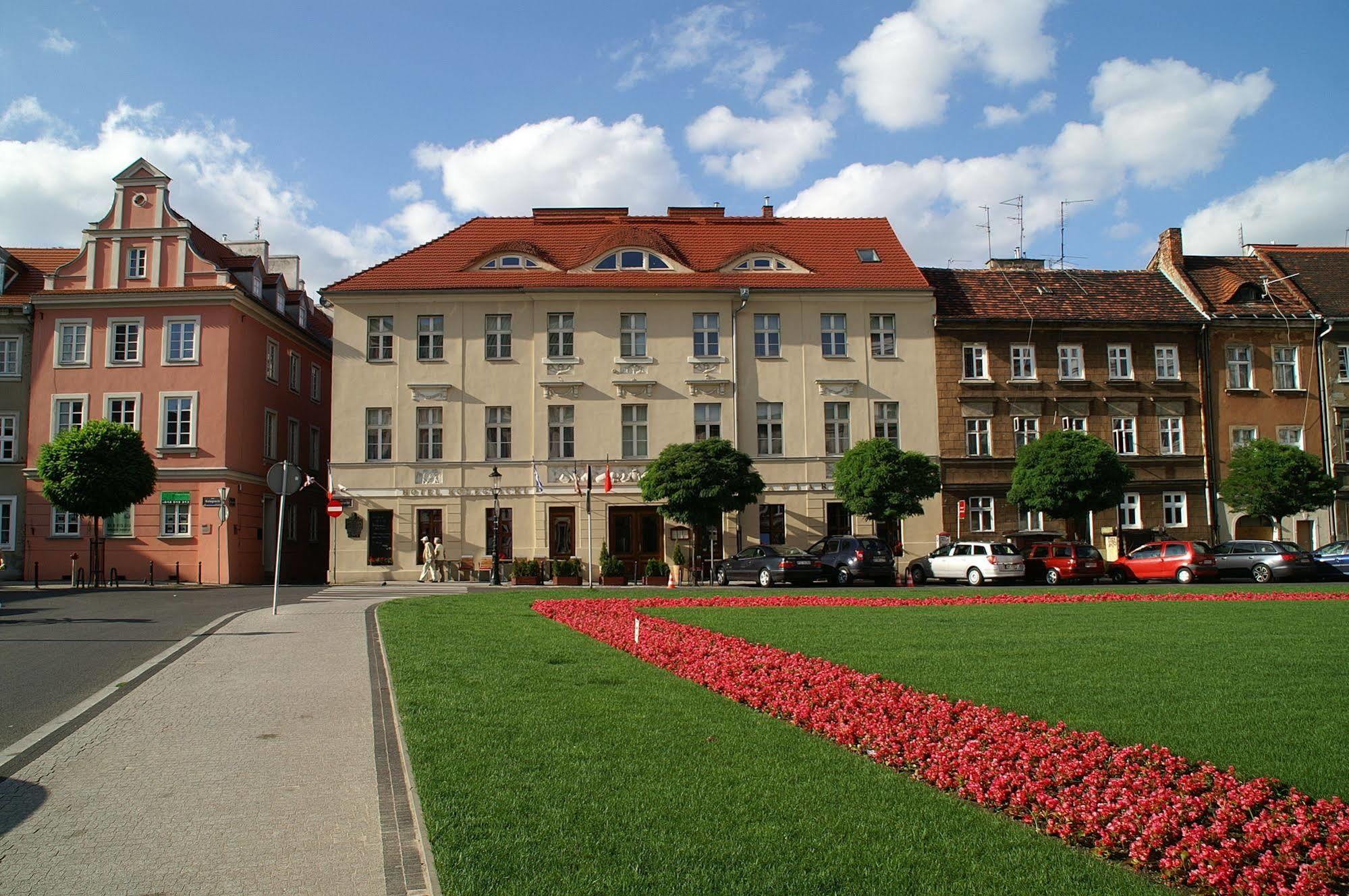 Hotel Kolegiacki Poznań Extérieur photo